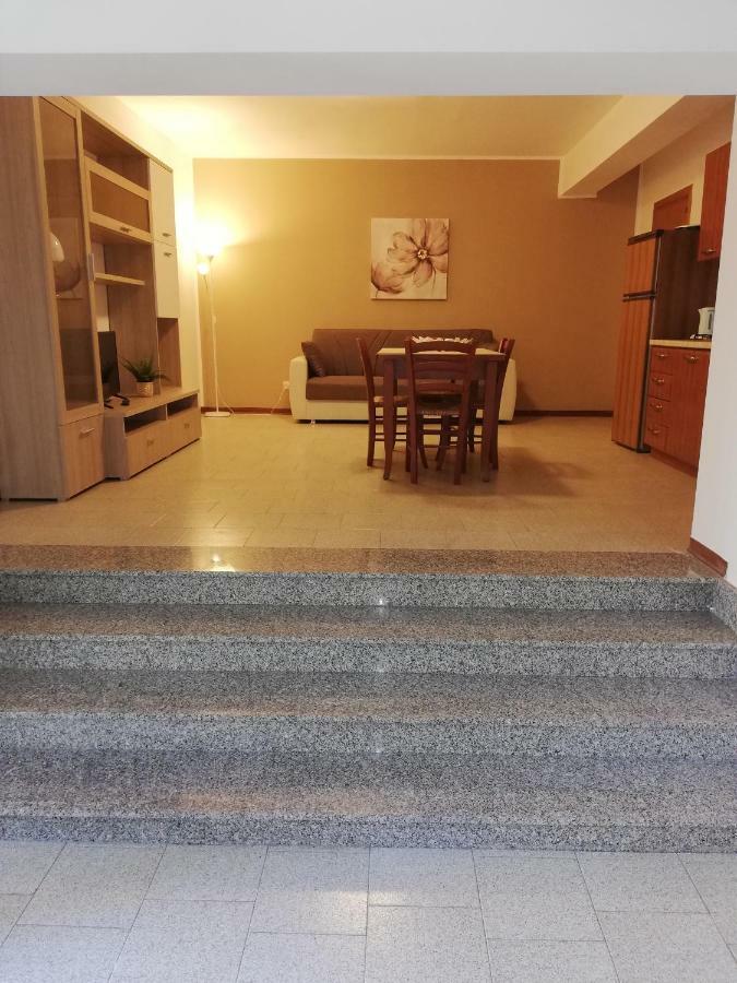 Nino'S Apartments 지아르디니낙소스 외부 사진
